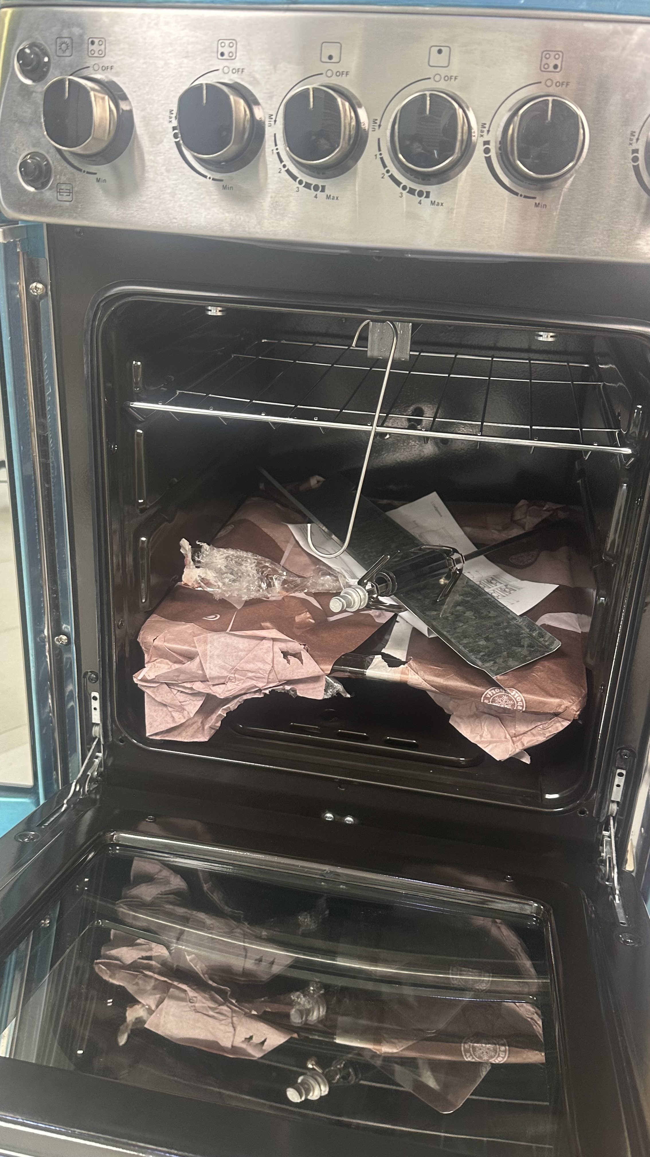 Cuisinière 4 feu 50x50